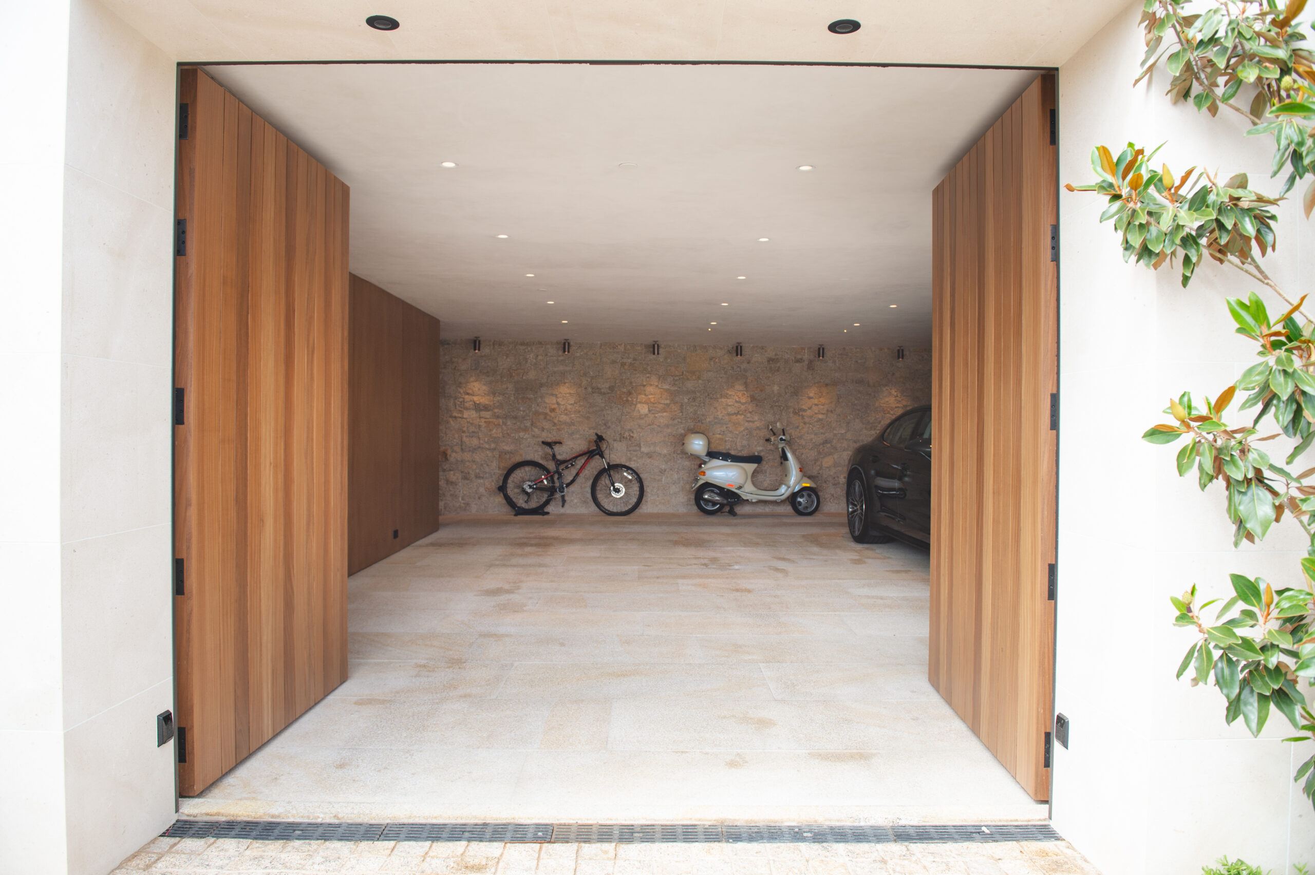 Luxury Custom Garage Doors & Gates